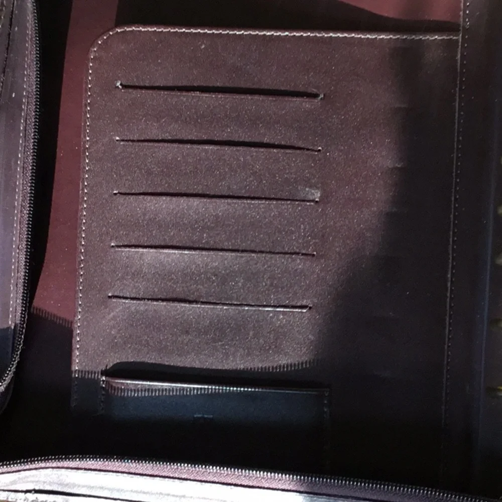 Franklin Quest Vintage Deep Burgundy Leather Zip Handles/Strap Planner Excellent